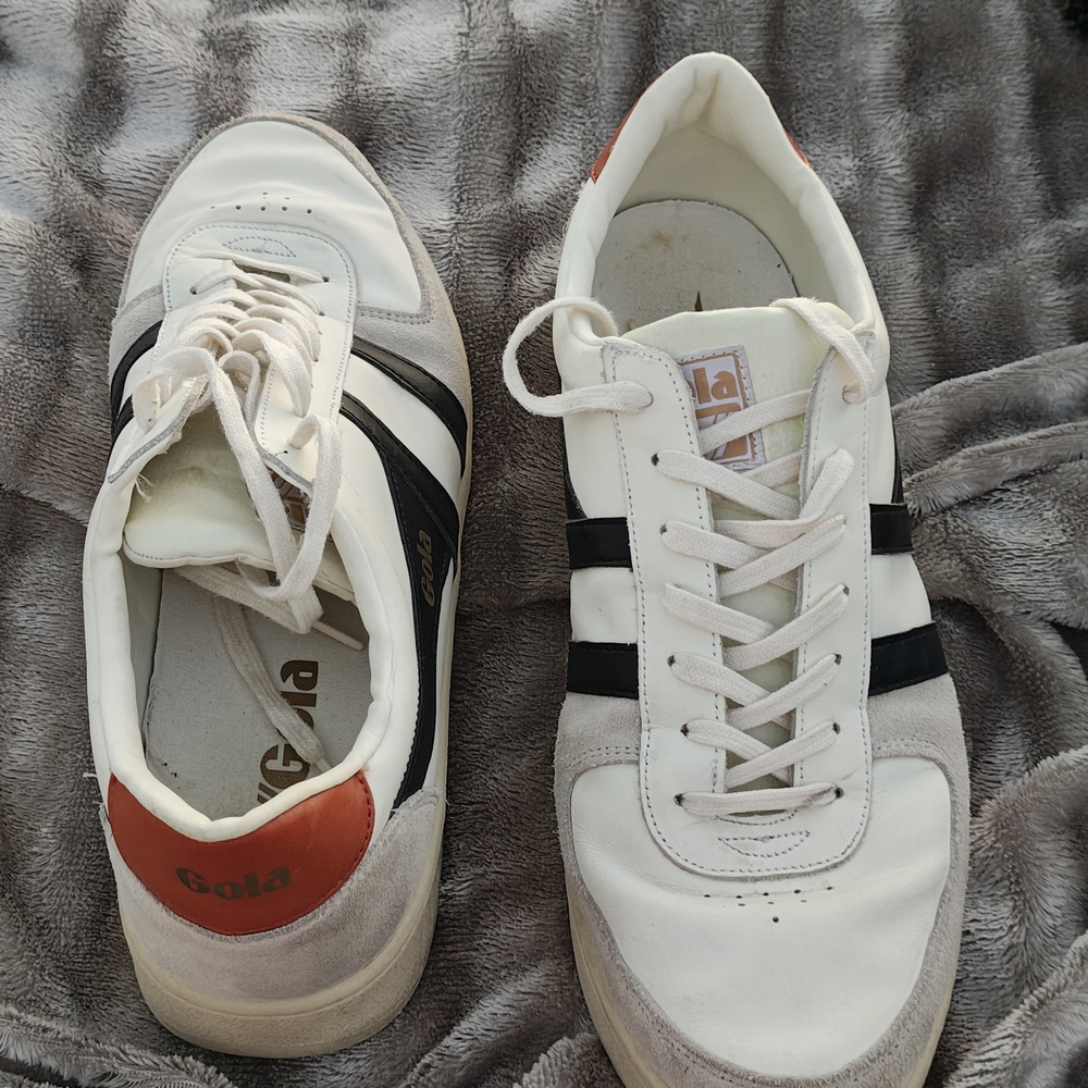 Gola White and Black Sneakers Classic Low-Top Design